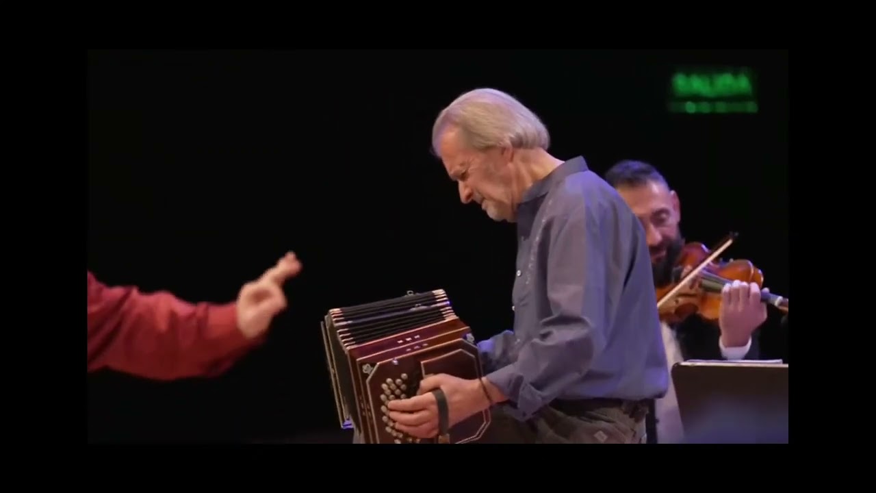 Rodolfo Mederos en Oblivion de Astor Piazzolla.