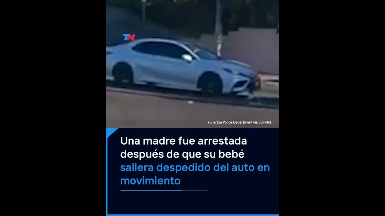 UN BEBÉ SALIÓ DESPEDIDO DE UN AUTO I El video de la escalofriante situación se viralizó en minutos