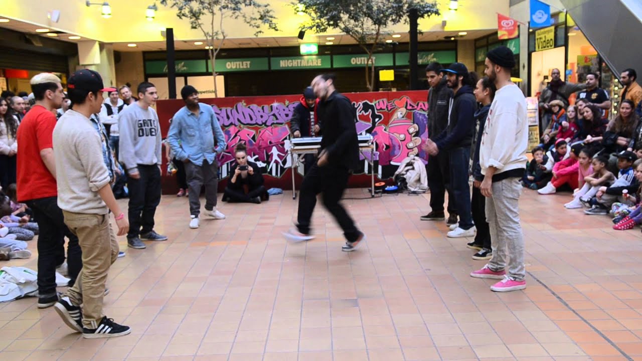 Dancebattle - Mario vs Steves Crew Del 1.