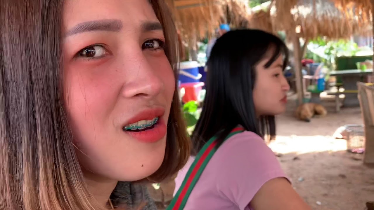 ใครทำอะไรให้ครูนินร้องให้หรือว่าดินด่วน....!!!