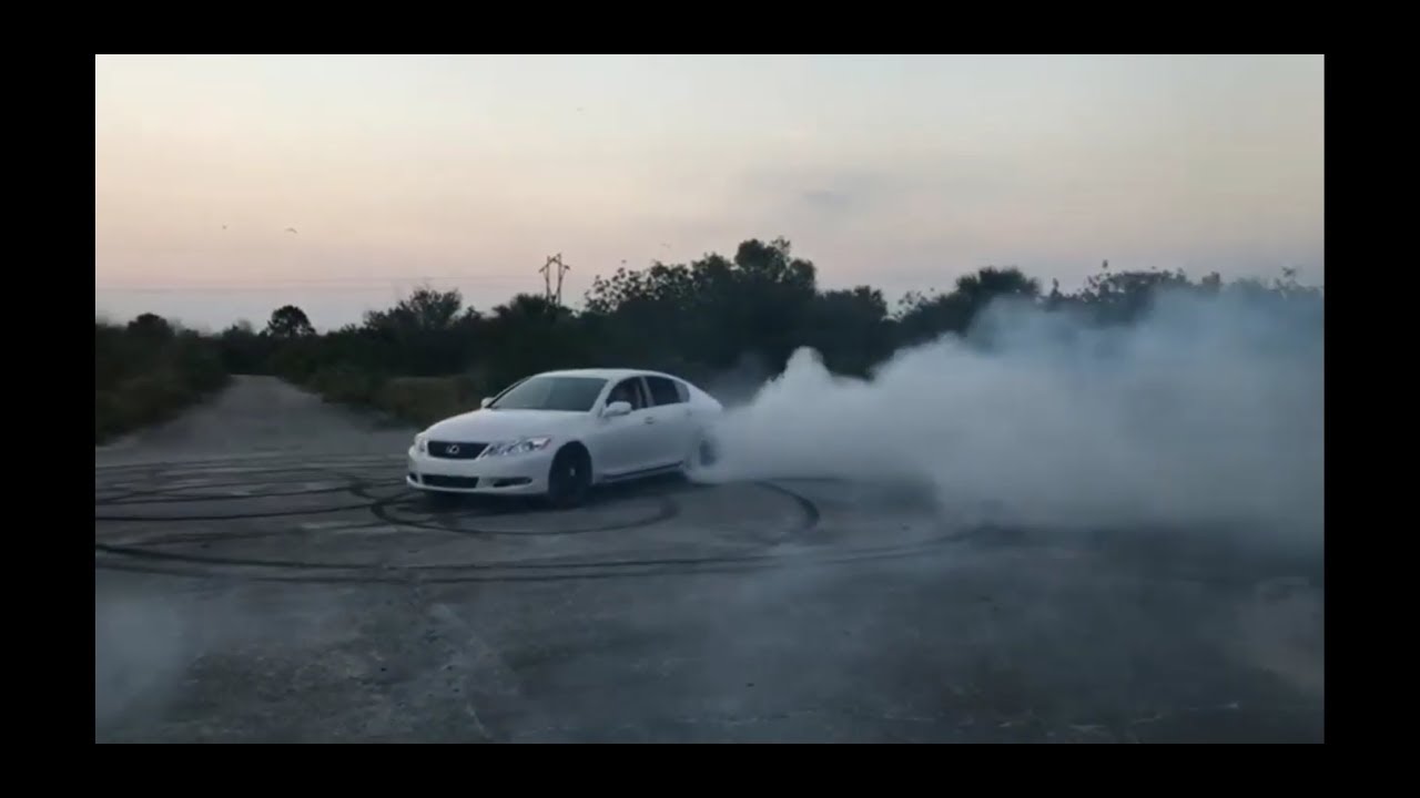 LEXUS GS350 drifting, donuts, burnout and power gliders