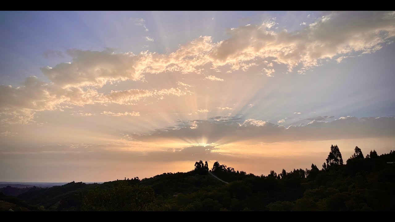 Glory to God by Siddhartha