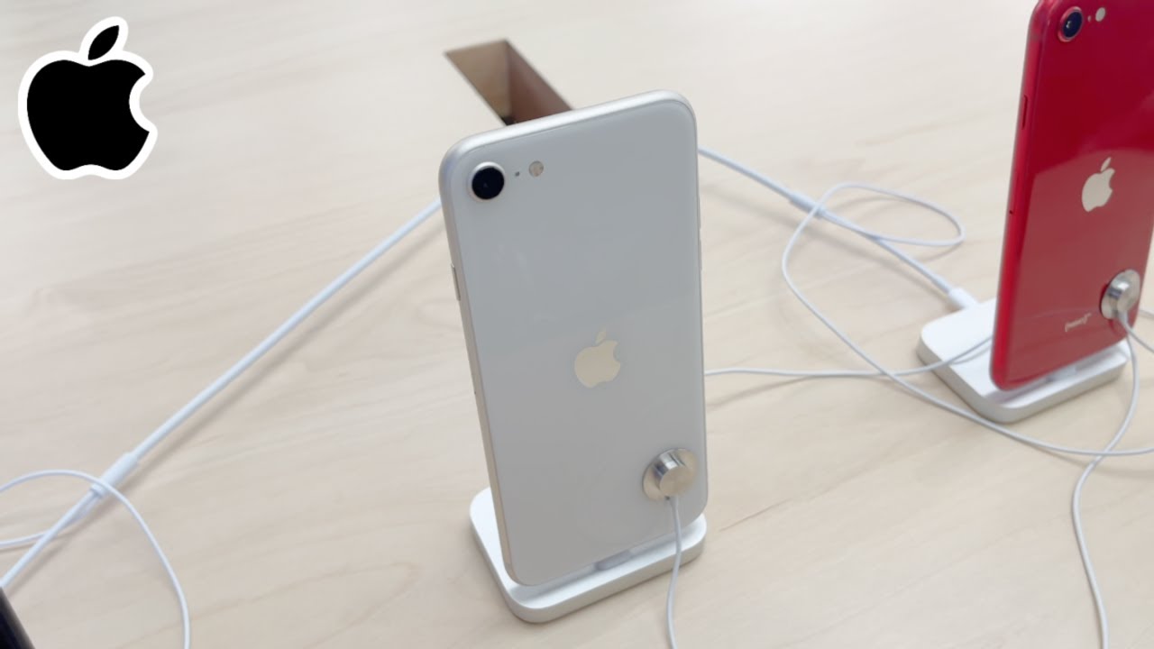 iPhone SE Starlight Shopping at the Apple Store