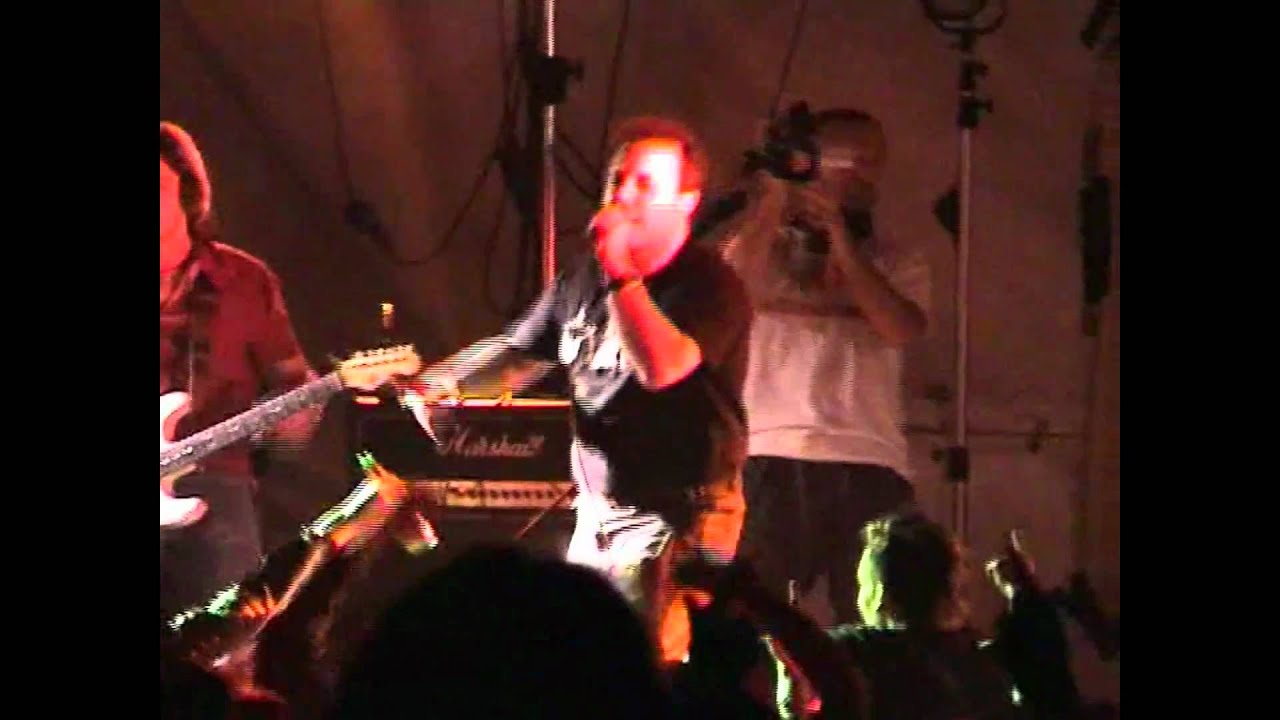JELLO BIAFRA with Bloody Riot - Holiday in Cambodia