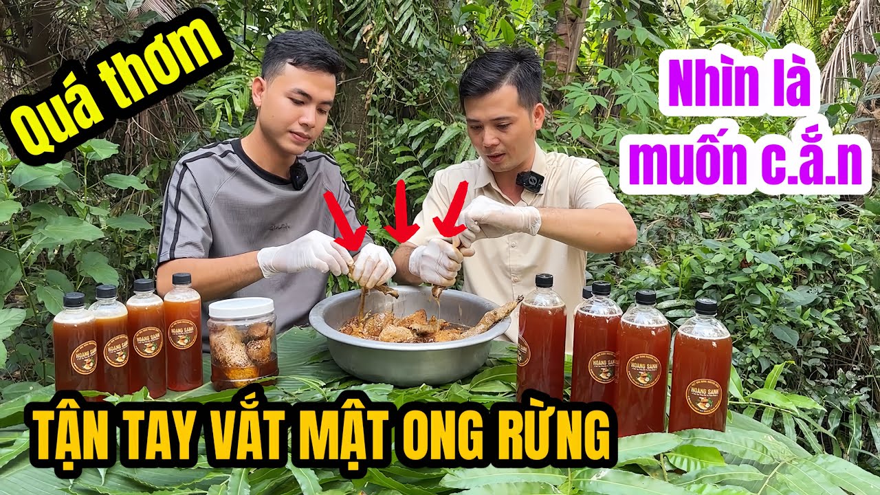 Ho&agrave;ng Sanh Thanh Thế tận tay vắt mật ong rừng nguy&ecirc;n chất vừa lấy về