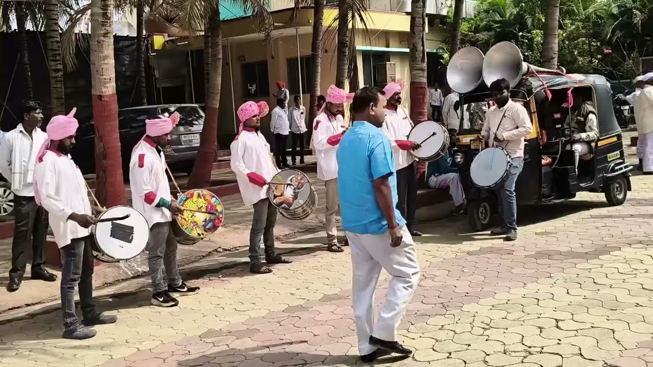 सूर संगम बेंजो ग्रुप मिनी मार्केट लातूर मो 7558320945/7038507068