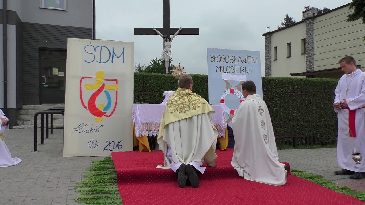 Procesja Bożego Ciała w parafii MB Częstochowskiej w Katowicach Podlesiu
