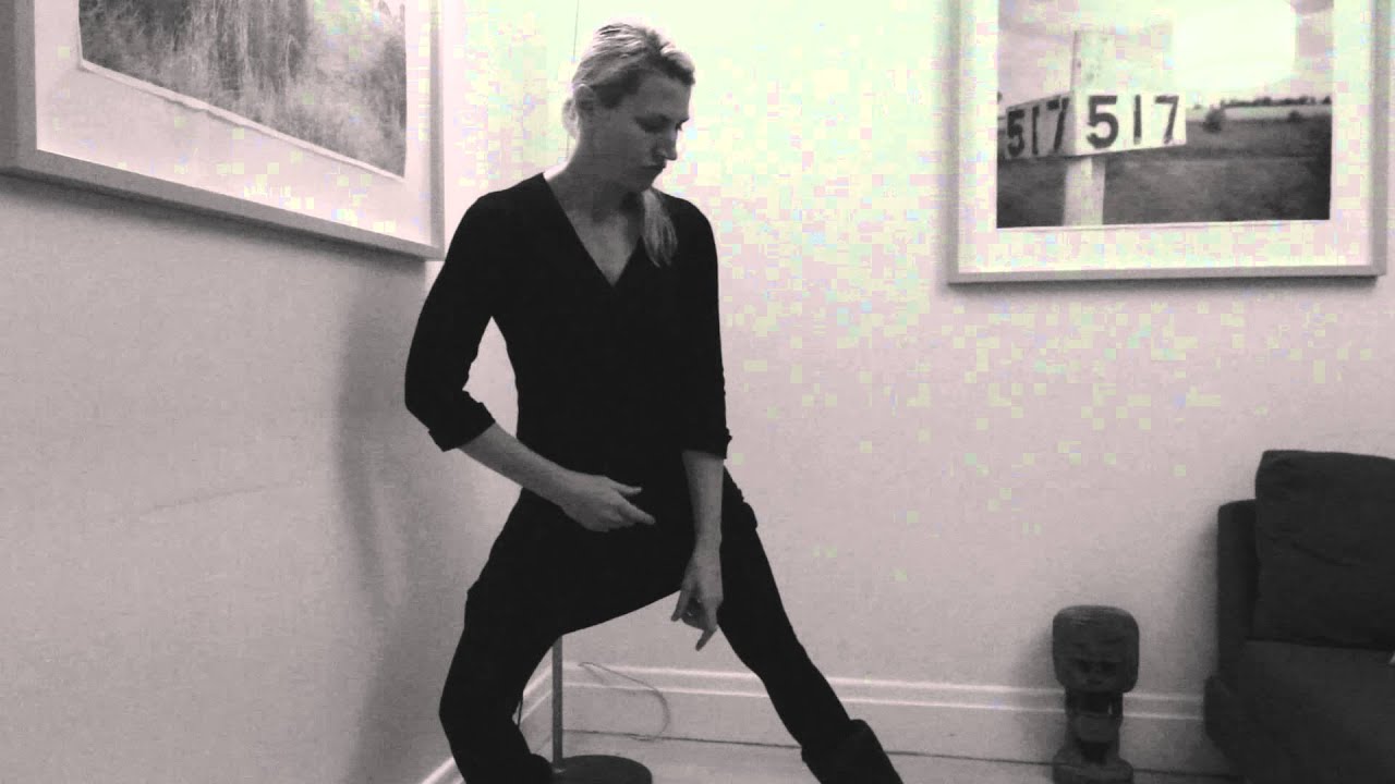 Renata Bliss Get's Low... on a Horse