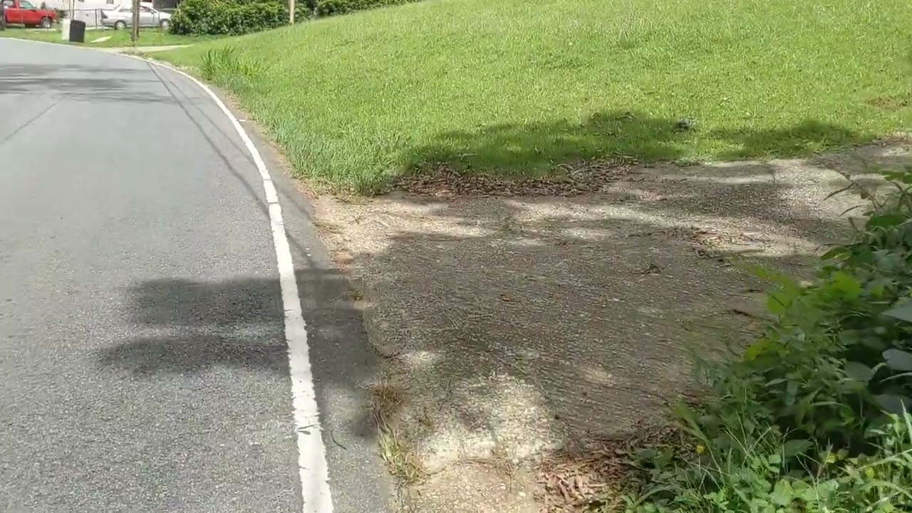 Corriendo bicicleta por mi barrio
