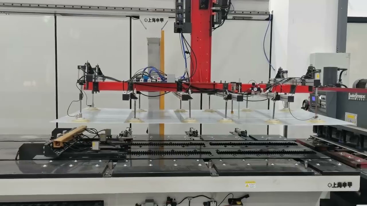 From raw steel to precision parts. ⚙️