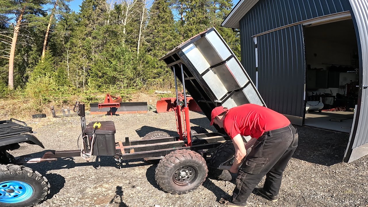Mönkijän hydraulikippikärry esille ja Trailerille