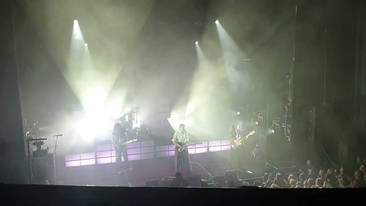 SPACEY JANE  - Through My Teeth - Live @ Odeon Theatre in Hobart, Tasmania 24/06/2025