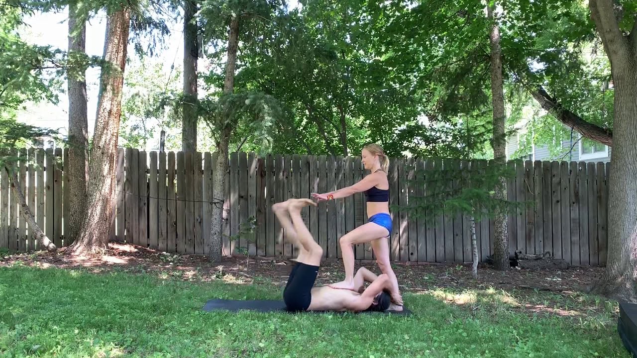 Acro creative : face basing