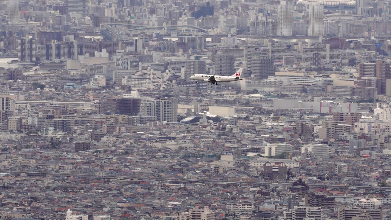 Osaka Airport Departures ANA 777 A320 Neo JAL Landing