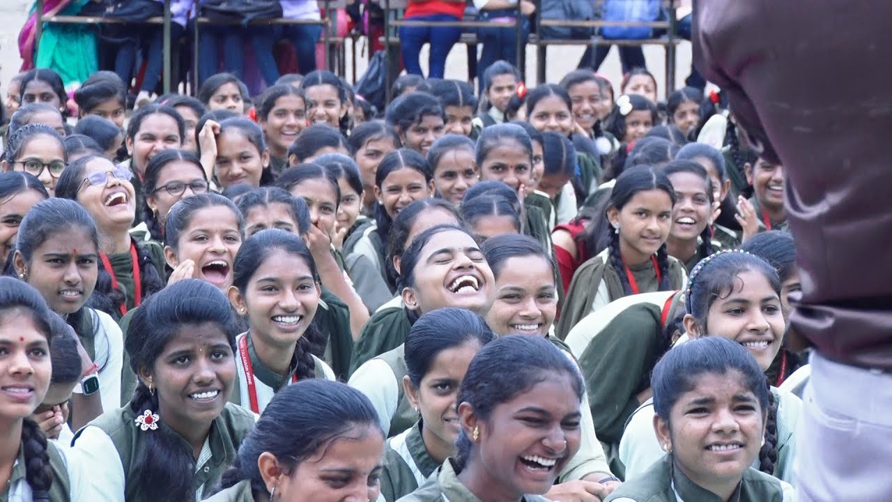 मुलींना रडवणाऱ्या हंकारे सरांनी आज खूप हसवले 😂😂 वसंत हंकारे सर व्याख्यान  vasant hankare sir