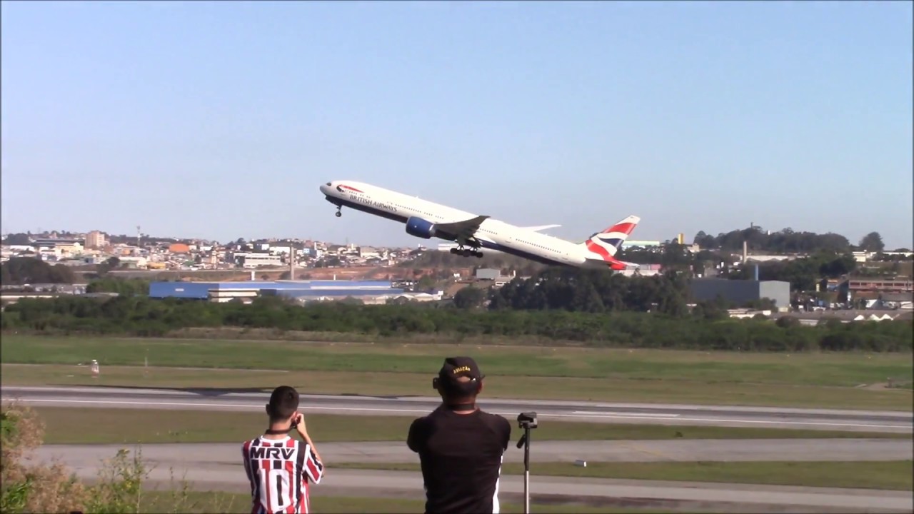 Aviões da Airfrance e British decolando de Guarulhos