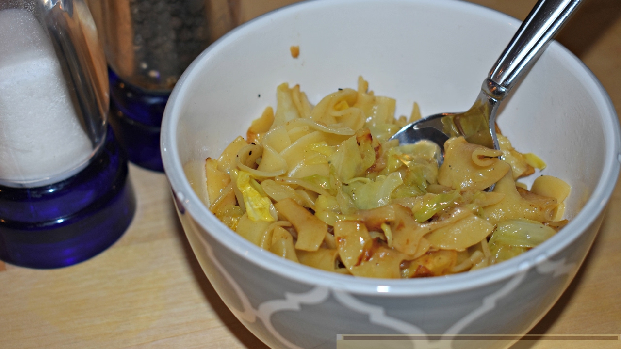 haluski cabbage and noodles