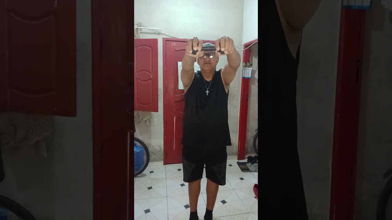Fasendo Ginástica. 