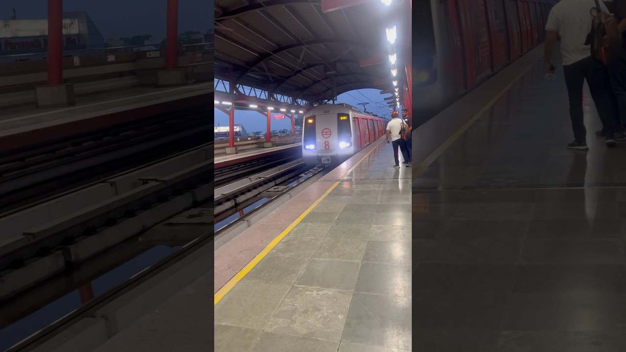 delhi metro 🚇 Red line  #ytshorts #viralshorts