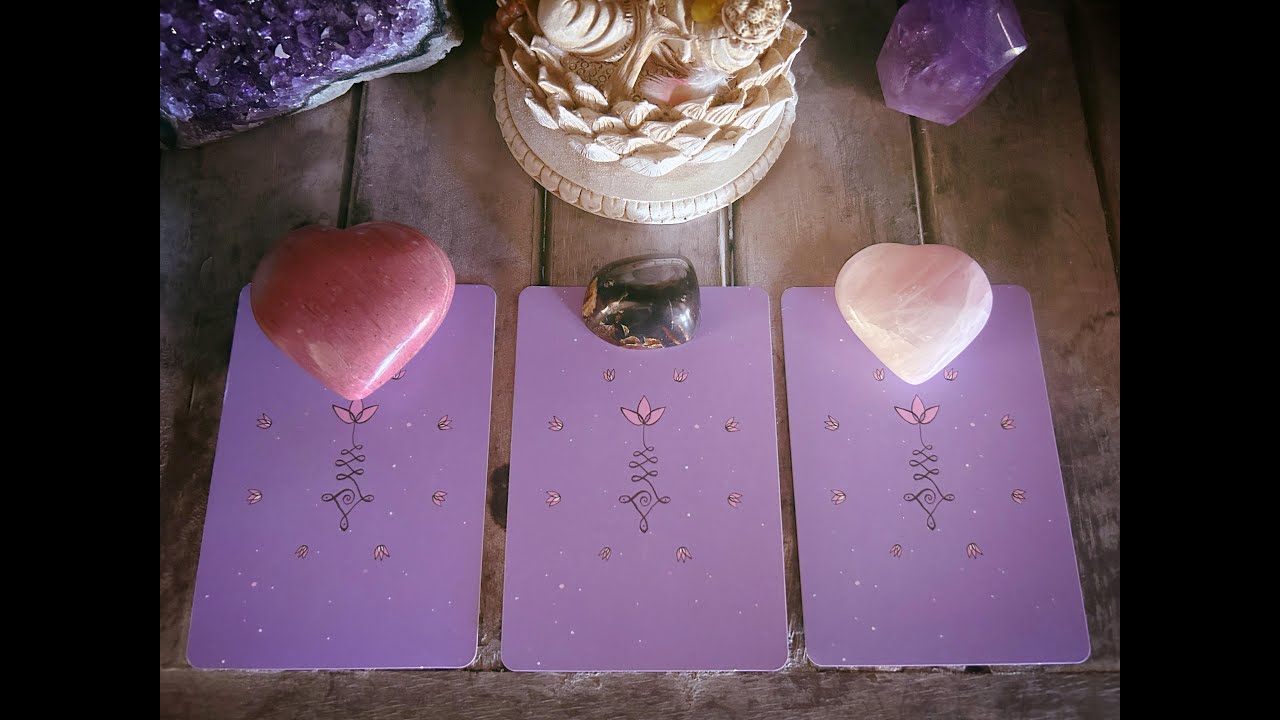 ☽Pick a Card - What do you need to know about your path ahead?