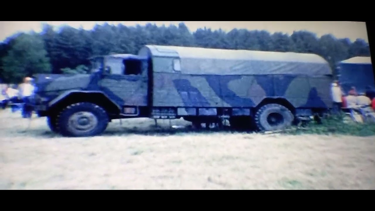 Pz.-Brig. 20 1986, 25 Jahre. Statische Waffenschau und Wechsel eines Triebwerks am Leo II.