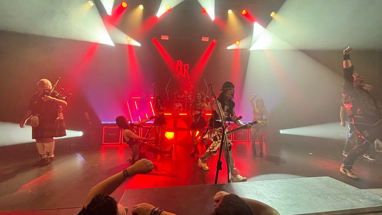 BLACKRAIN - It's a Long Way to the Top (If You Wanna Rock 'N' Roll) AC/DC-Le Trianon Paris 28/02/26
