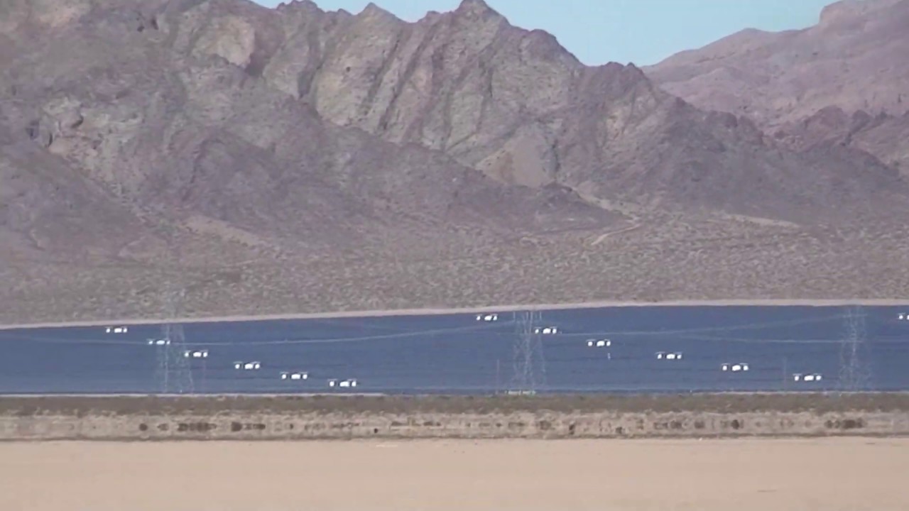 FREE CAMPING OUTSIDE LAS VEGAS IN A DRY LAKE BED IN MY RV!