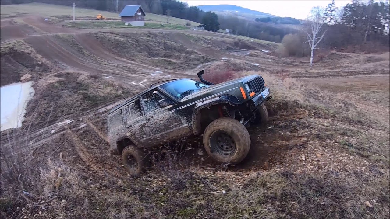 Jeep XJ 4.0 vs jeep ZJ 5.2
