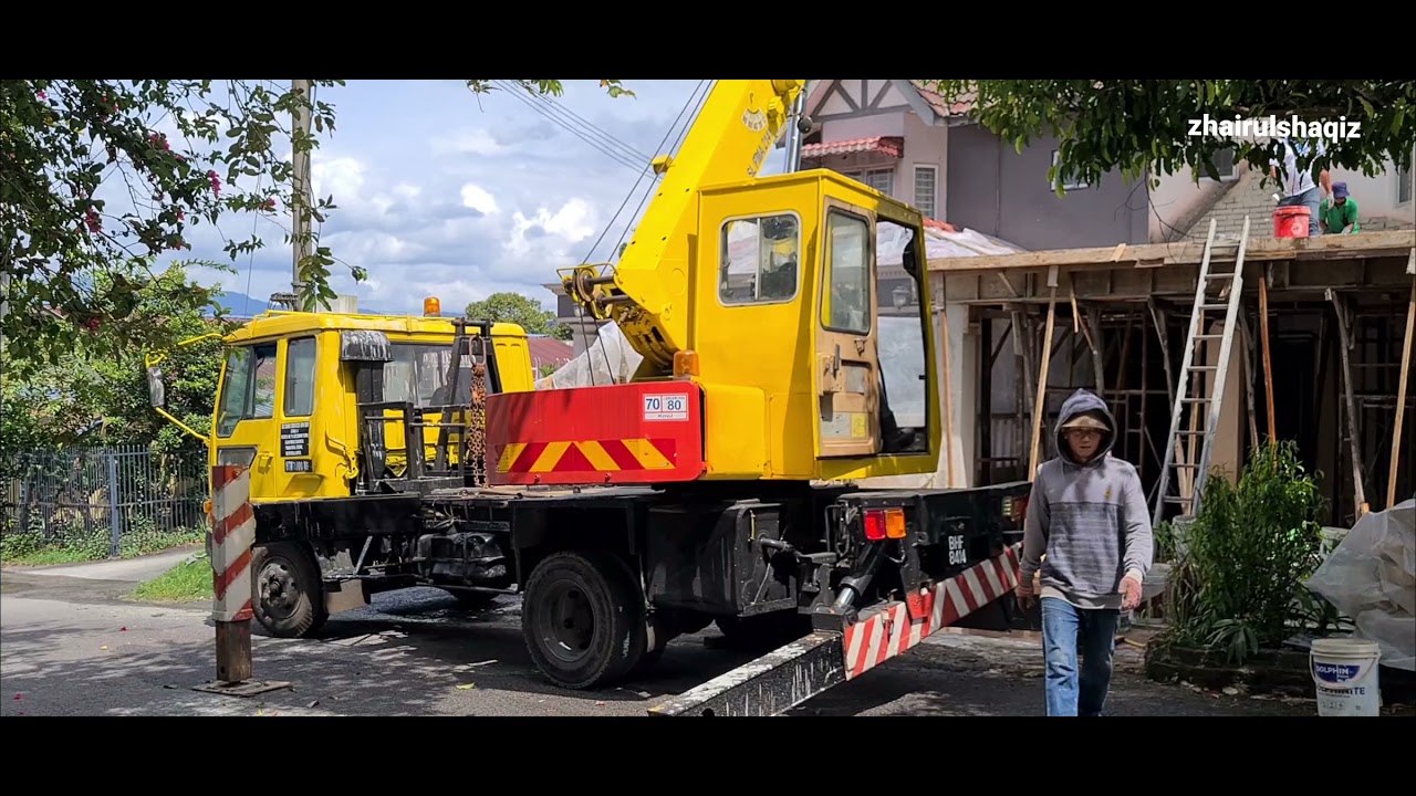 TADANO Crane & Sinotruk Cement Mixer Truck Malaysia Renovation Construction Work Hulu Langat