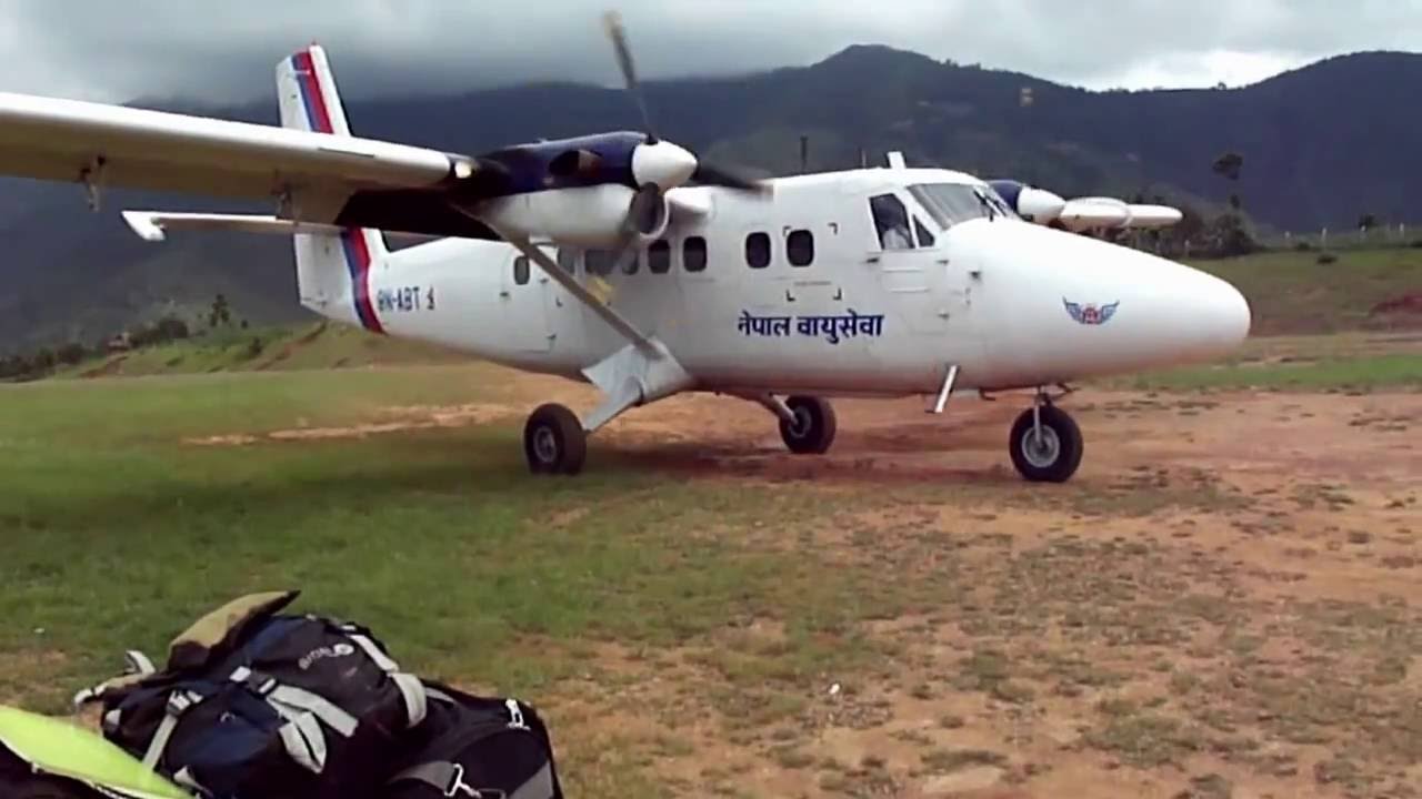 Plane landing at lamidada airport,khotang.MP4