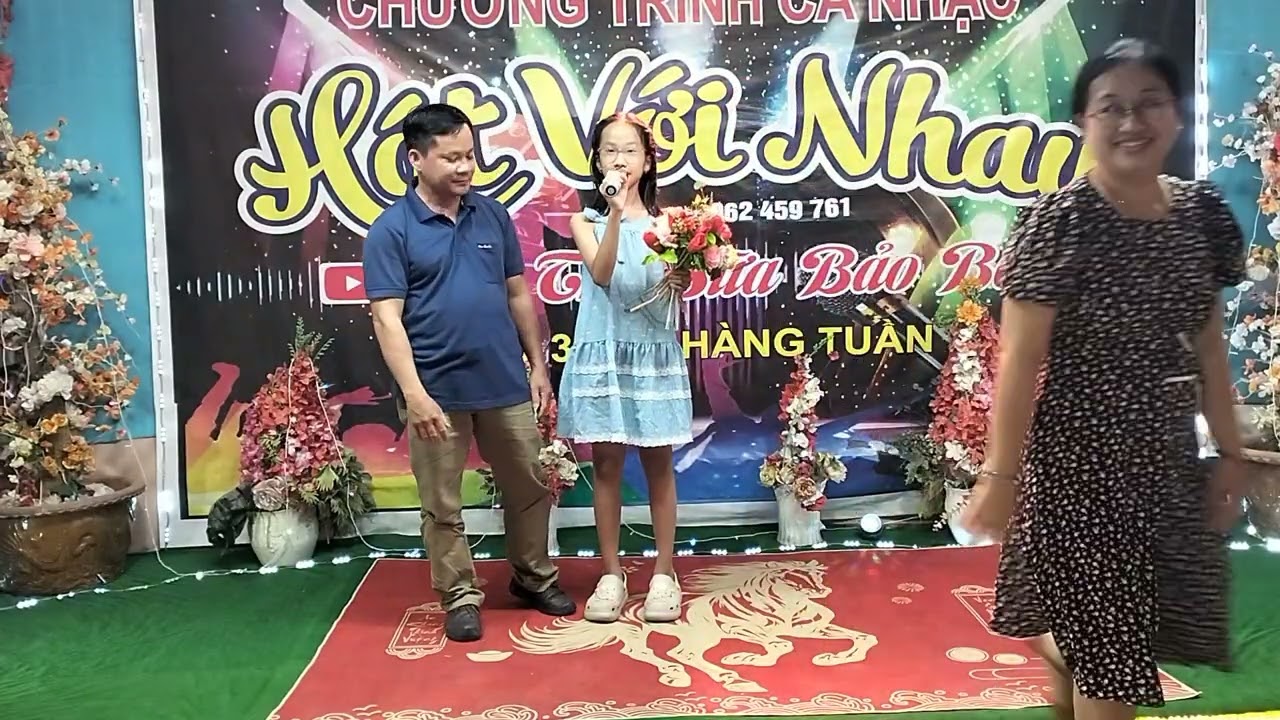 Người tình mùa đông,,, nhạc hải ngoại trình bày bé Mai cao hoàng Anh 