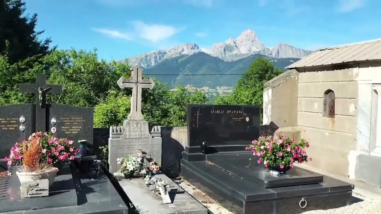 Le petit guide du pèlerin de la Salette #5 La tombe de Maximin Giraud