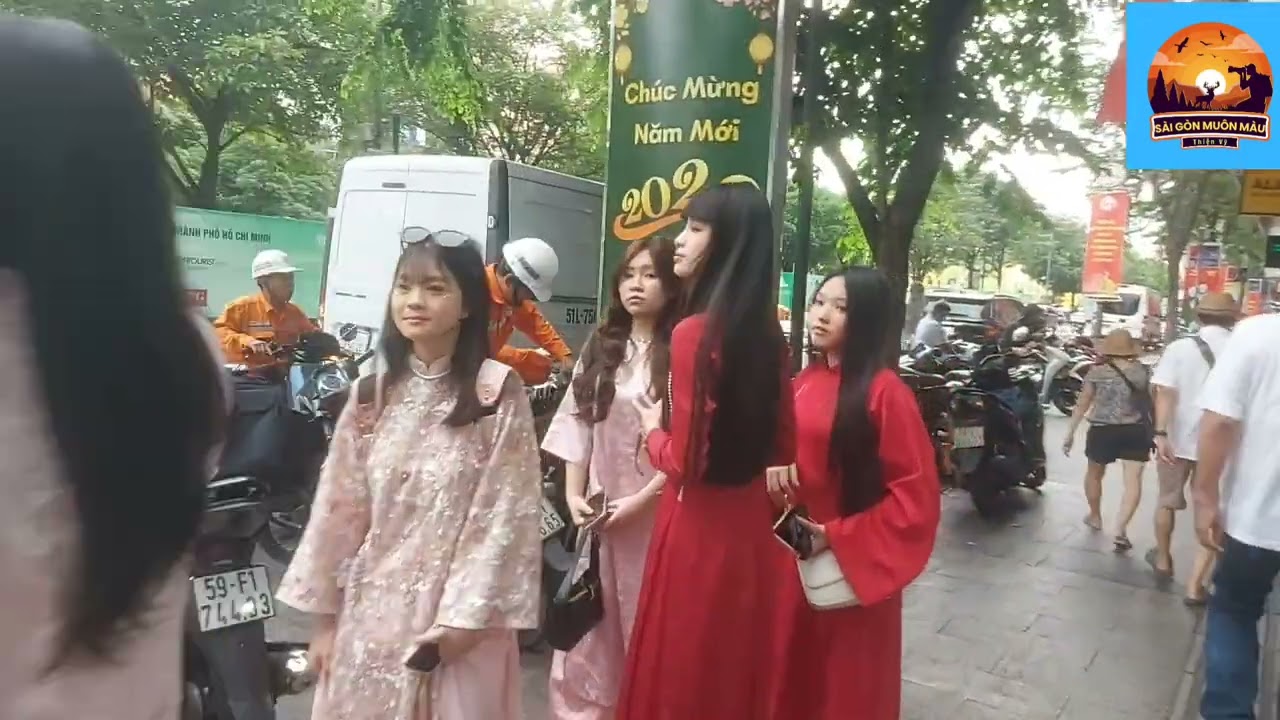 ĐƯỜNG HOA NGUYỄN HUỆ 2026 BÍNH NGỌ