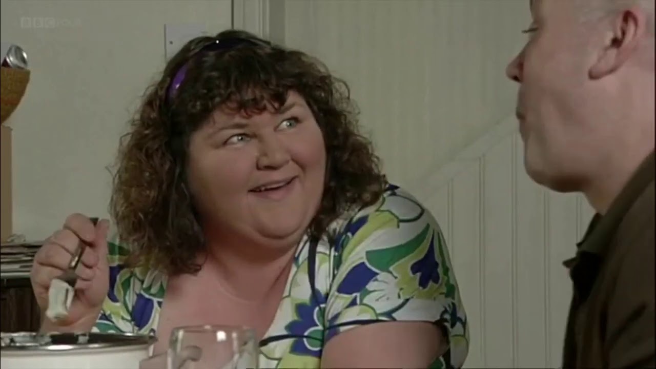 EastEnders - Minty Surprises Heather & They Kiss (19th May 2008)
