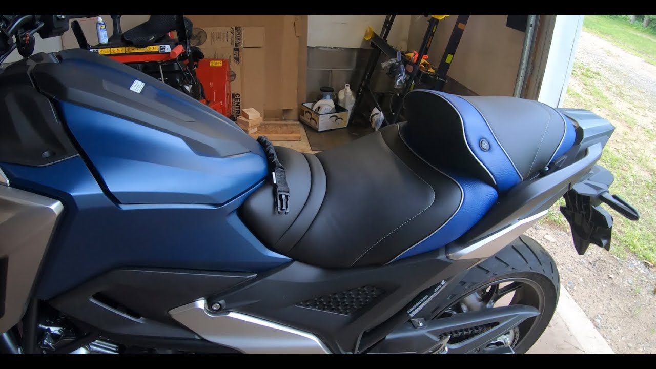 Top Sellerie Custom Motorcycle Seat for Honda NC750X, Heated seat installed.