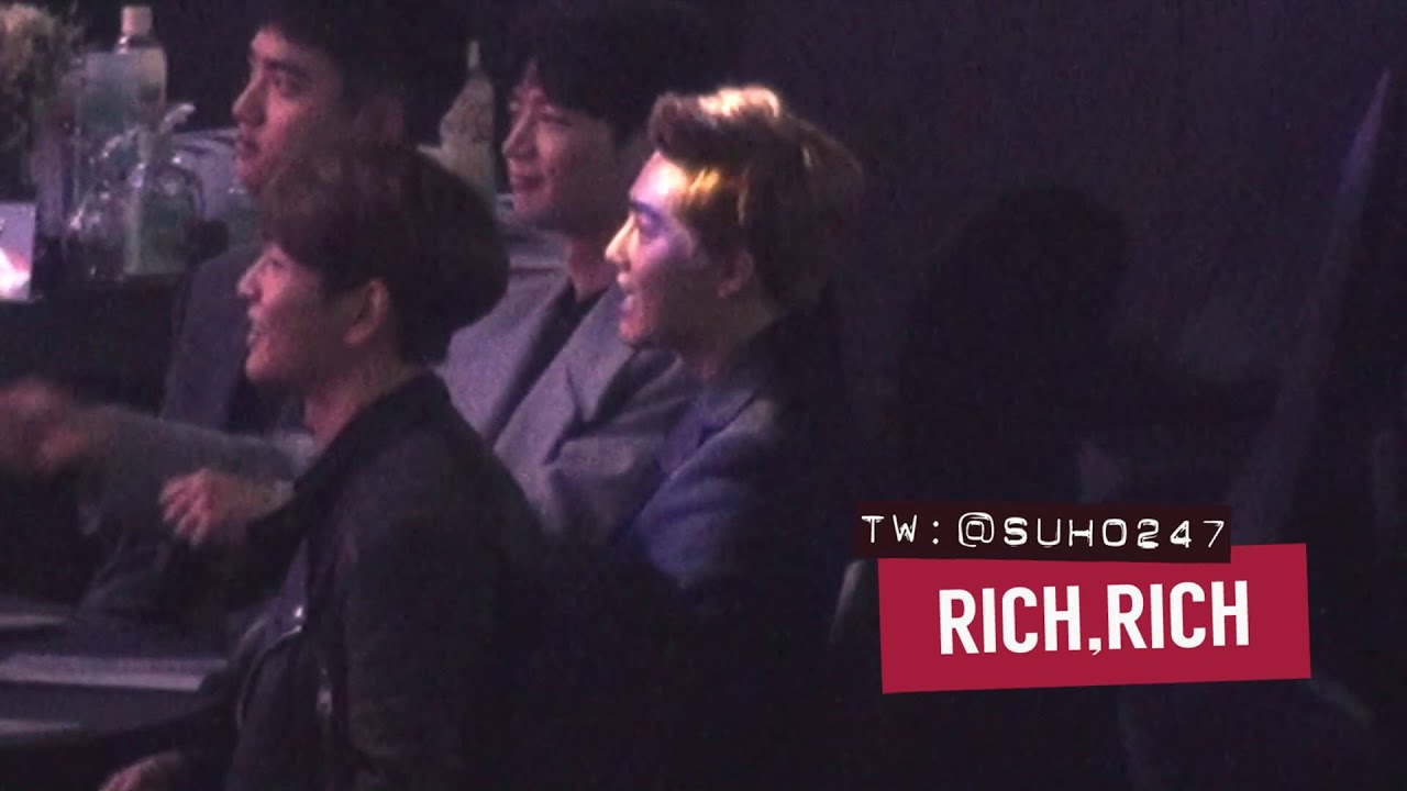 160114 서울가요대상 샤이니와 Dumb Dumb 무대 보는 수호