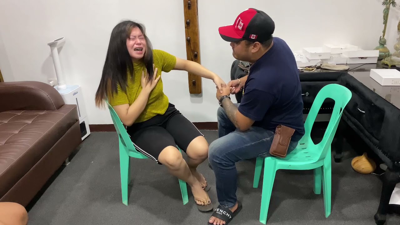 MANGGAGAMOT HINATULAN NI KB