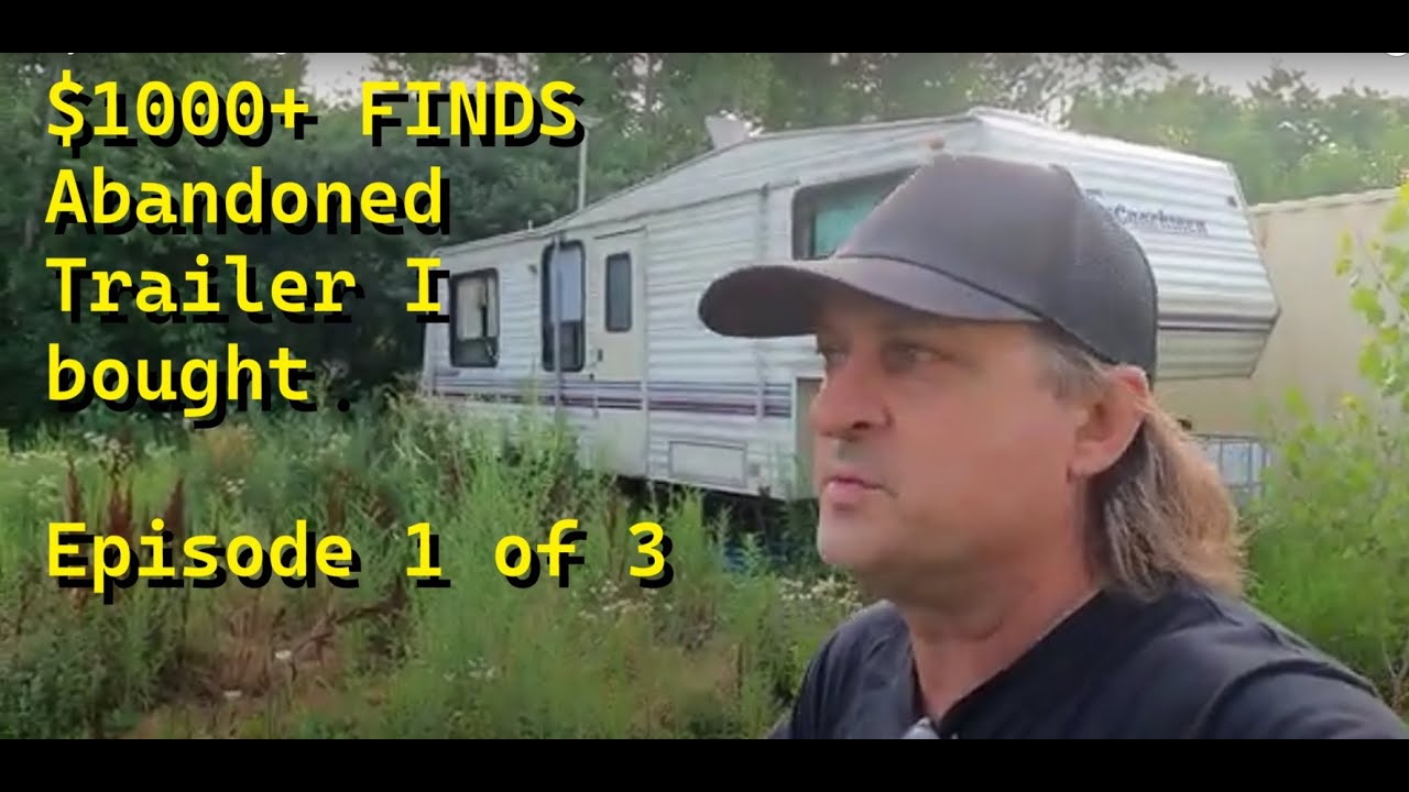 Crazy Finds clearing out abandoned Trailer! Part 1 / 3
