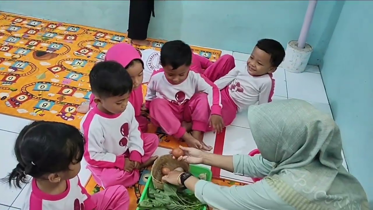 #vidiokreatifpembelajaranpaud KB Tunas Harapan(usia 3-4 tahun) @himpaudimagelang4678 @HimpaudiSalam 