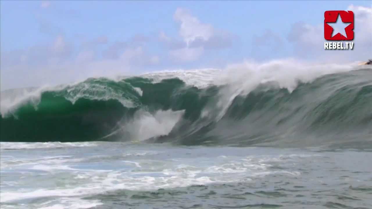 Teahupoo Code Red