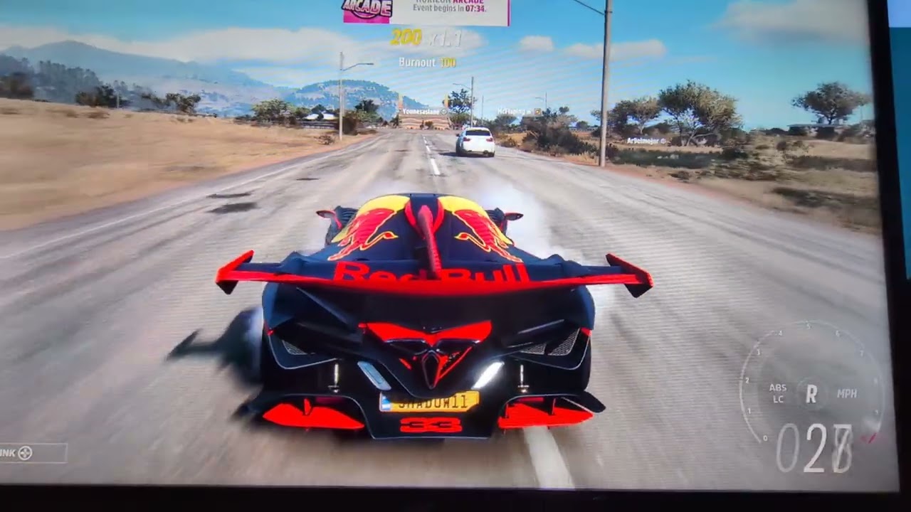 40 minutes of driving around the map
