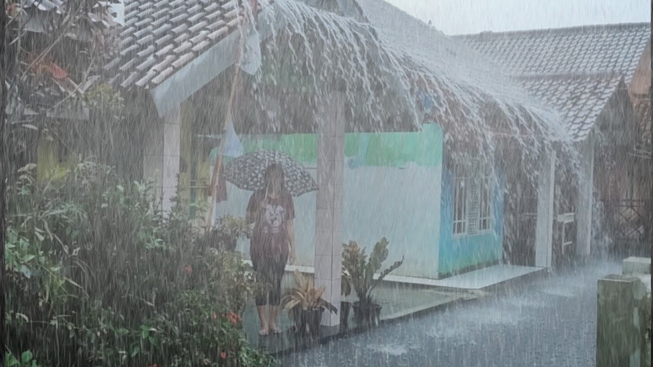 Indonesia Devastated! Powerful Storm and Heavy Rain Destroyed Village Life in Indonesia