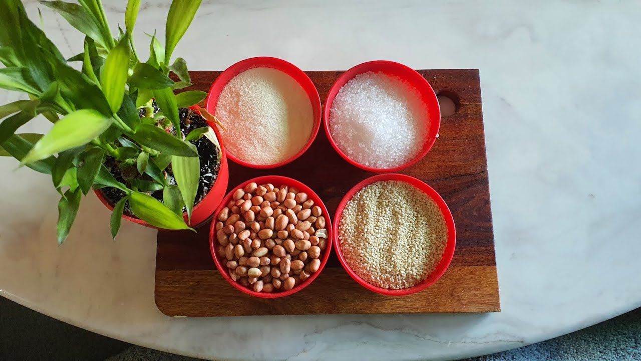 सर्दियों की हेल्दी मिठाई | Safed Til Moongfali aur Gari ka Burada Barfi | Sankranti Special🪁