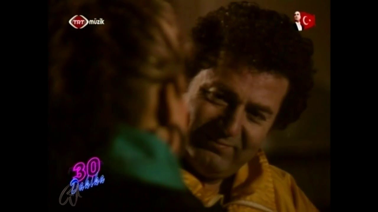 Kayahan - Sokak Kedisi  (1988)