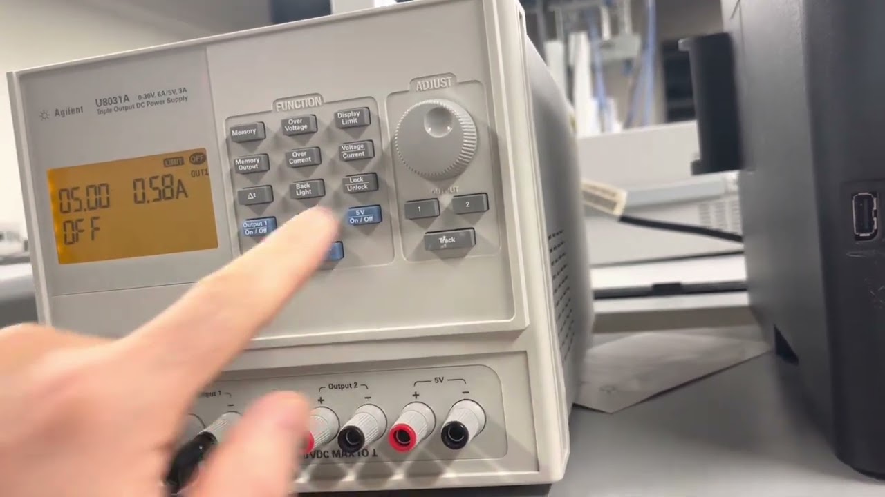 Building electrical circuit and measure the node voltage