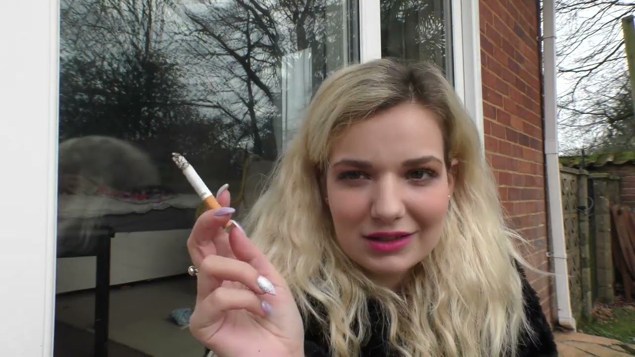Bad Dolly Smoking