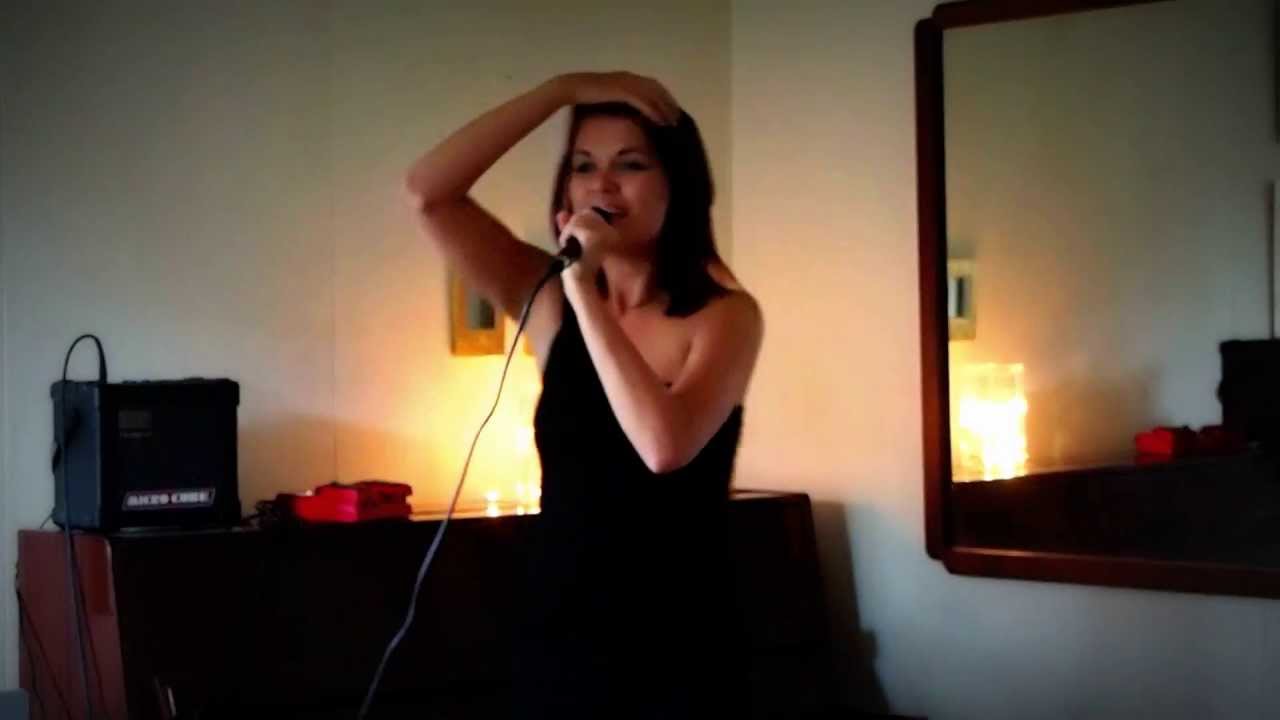 RIHANNA - DIAMONDS (cover with Boss VE-20 Vocal Processor)