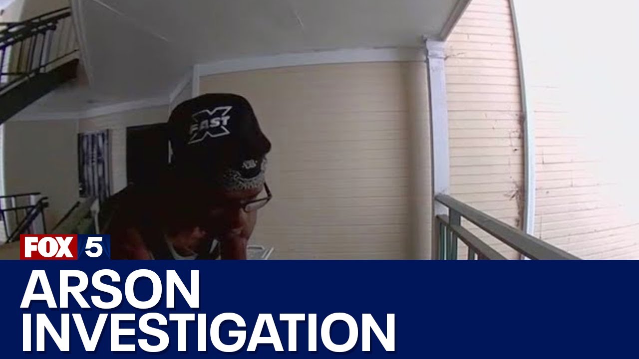 Video shows man setting fire to apartment door | FOX 5 News