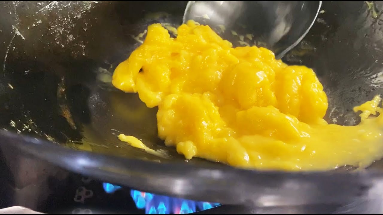 【三不粘】サンプーチャン 王さん直伝幻のスイーツ稀代の甜點心。“Chinese fantastic sweet”, no sticking teeth, plates, and chopsticks.