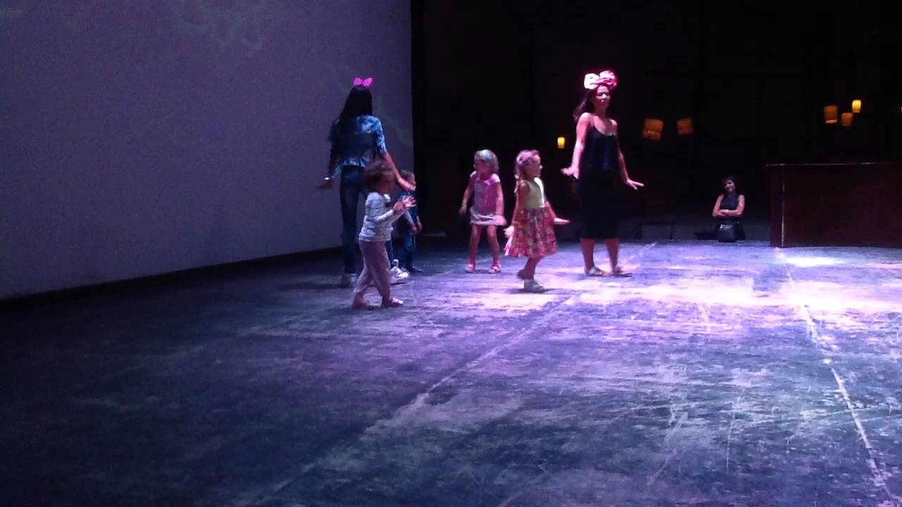 mini disco pinguin dance